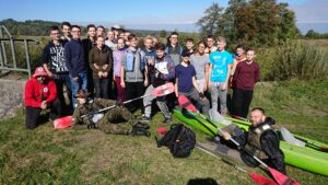 Spływ kajakowy / wyjazd integracyjny – duża grupa + kajaki.